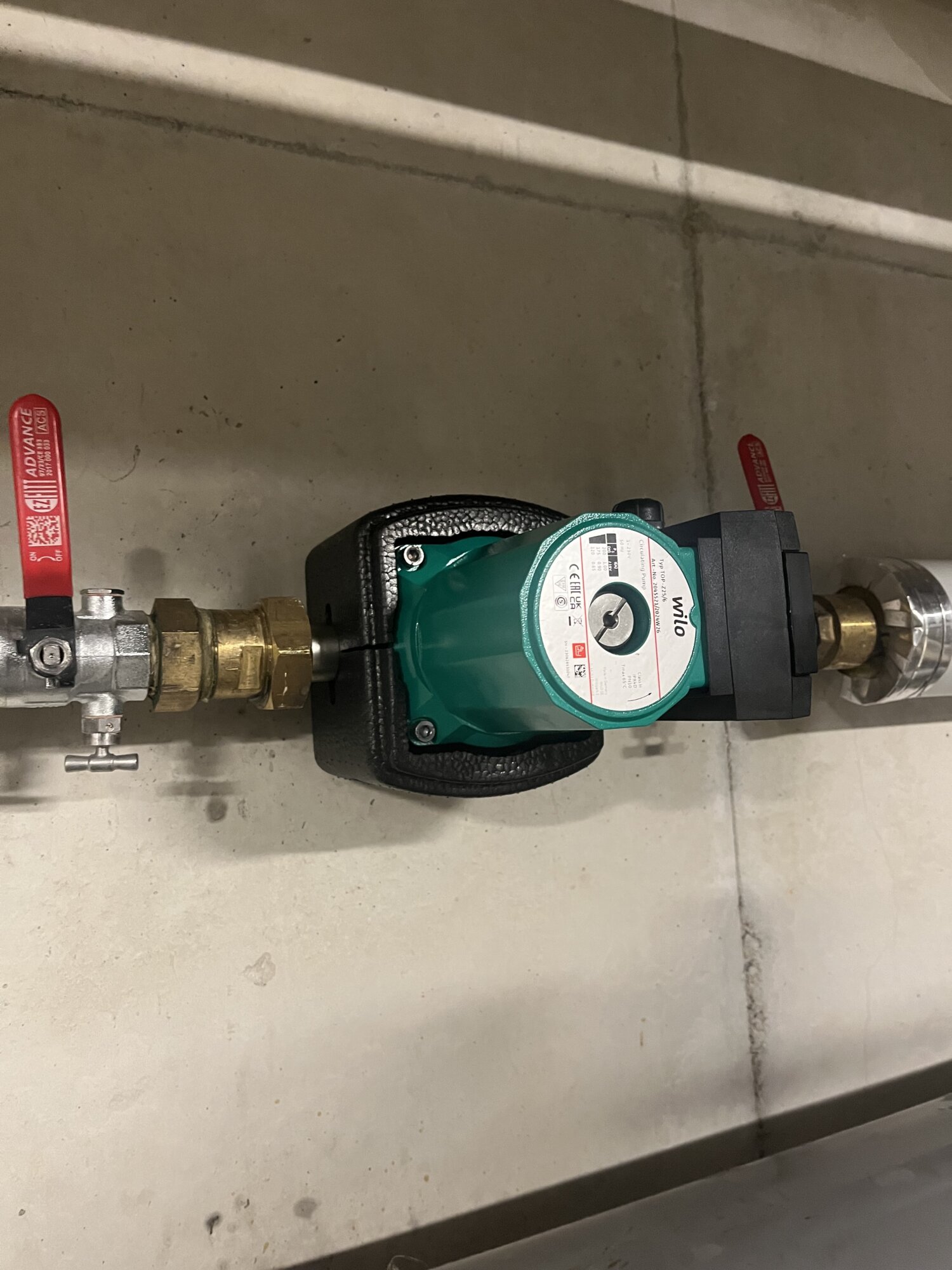 Remplacement de la pompe de bouclage sanitaire d&eacute;fectueuse &agrave; Wettolsheim Thann